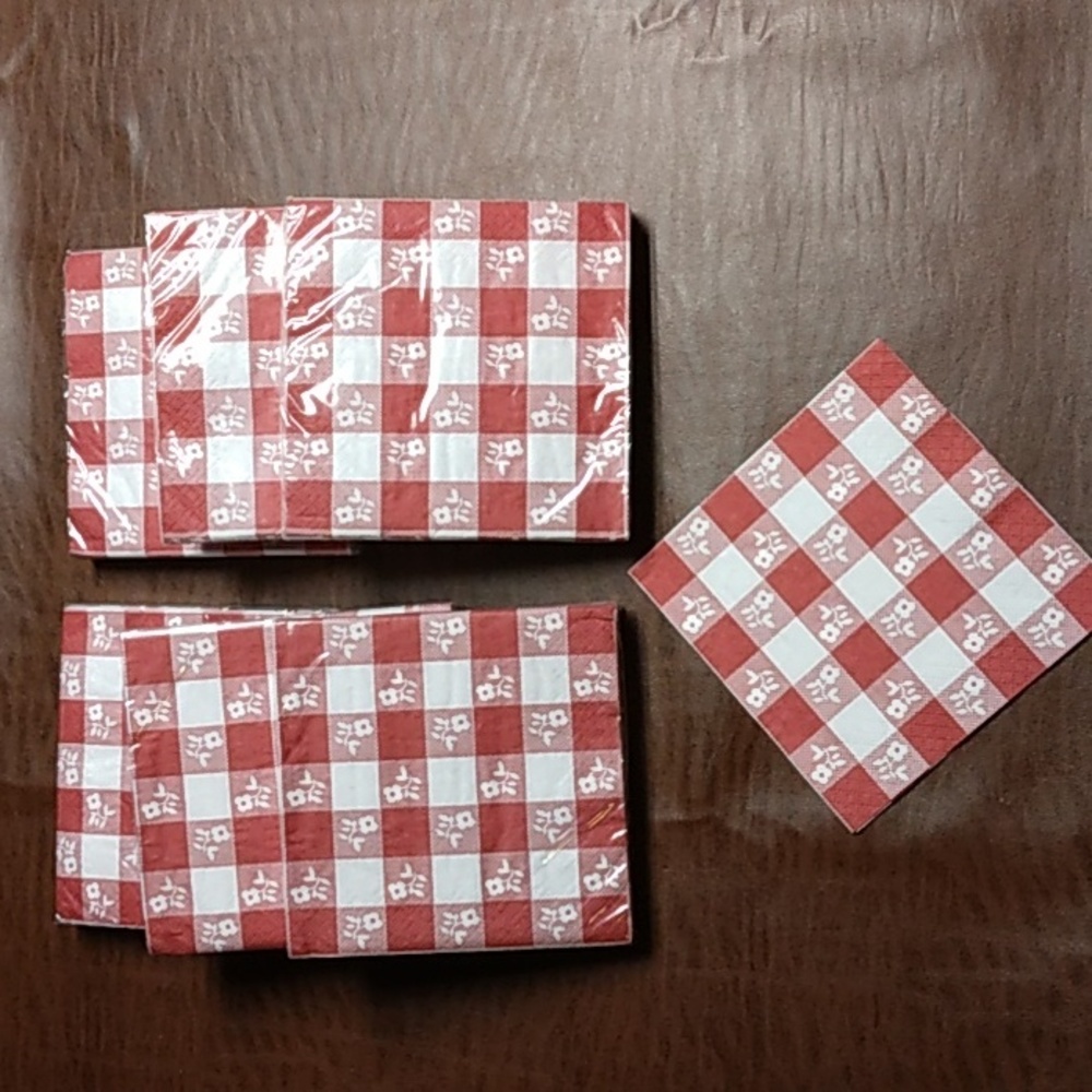 Red and White Gingham 6 packages of 18 - 2 ply 5" x 5" Napkins (Listing #1)